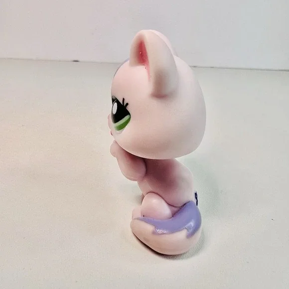 Littlest Pet Shop #1931 Lavender Licking Kitty Cat - Authentic LPS Tongue Out - Picture 2 of 7